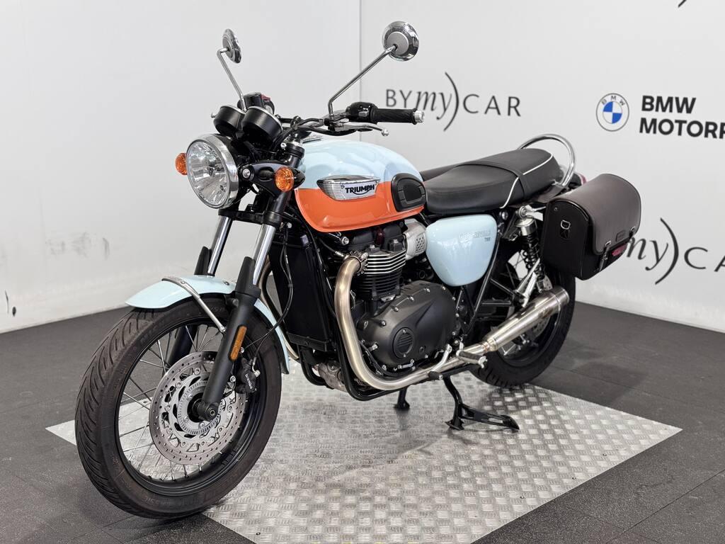 BONNEVILLE 900 T100