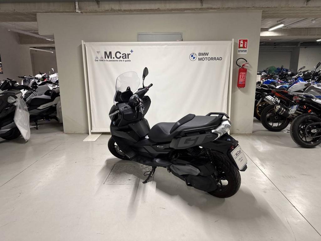 C 400 GT