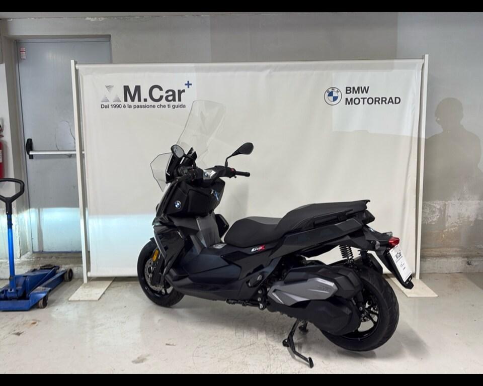 C 400 X