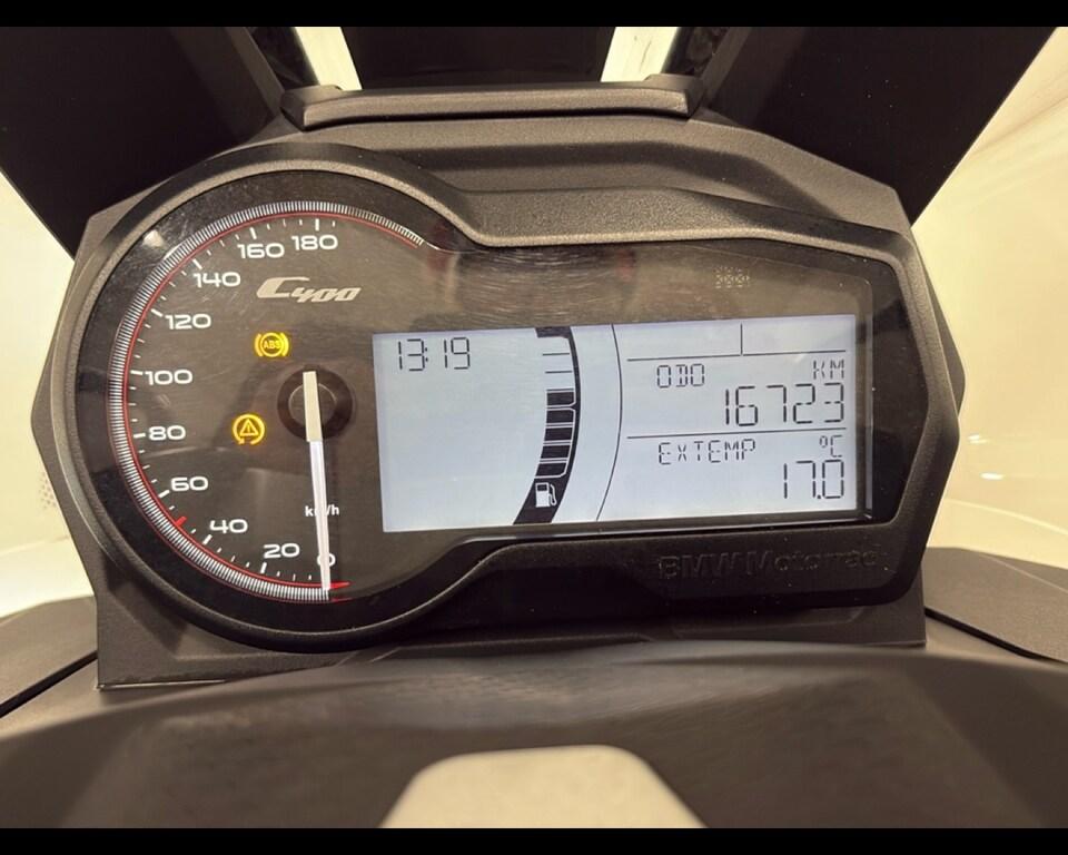 C 400 X
