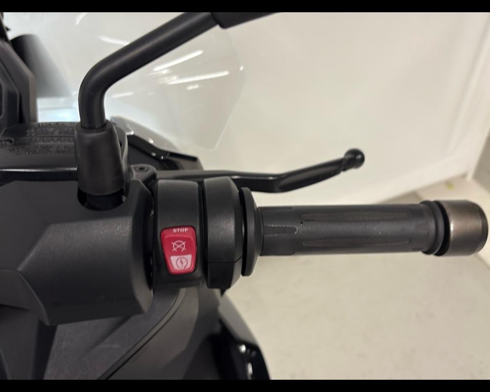 C 400 X