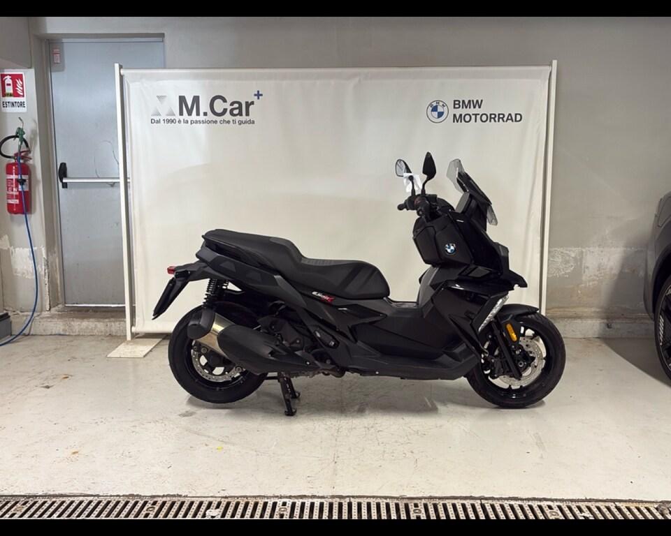 C 400 X