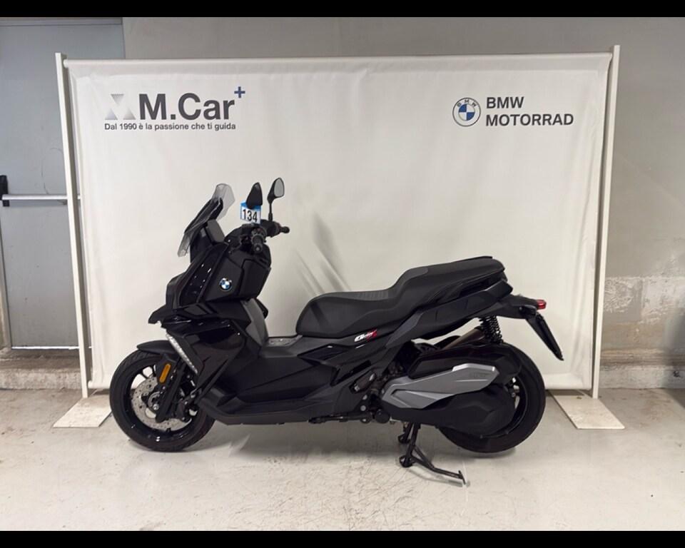 C 400 X