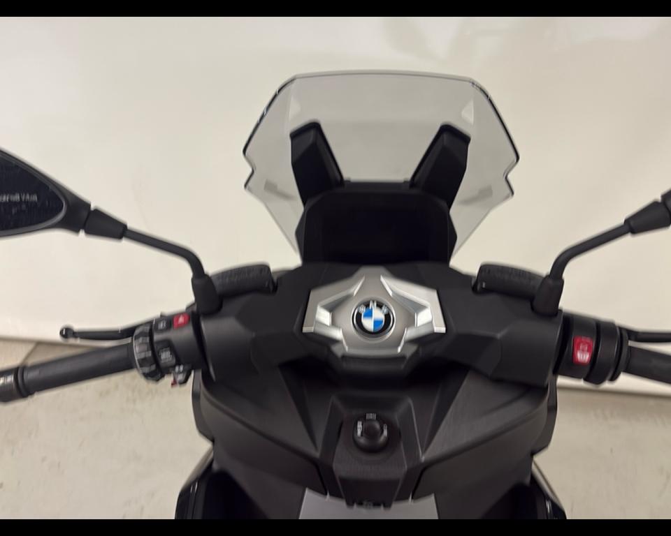 C 400 X