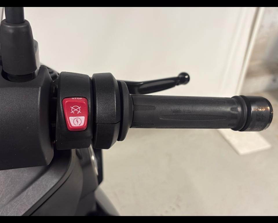 C 400 X