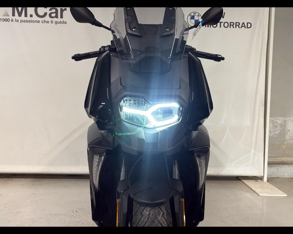 C 400 X