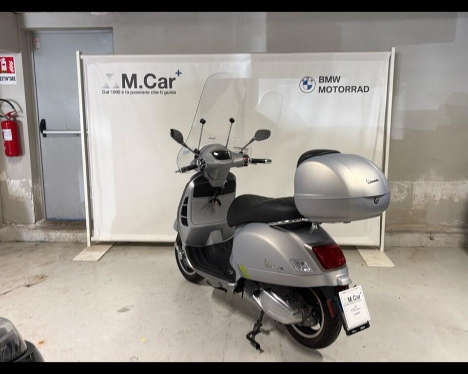 VESPA GTS 300