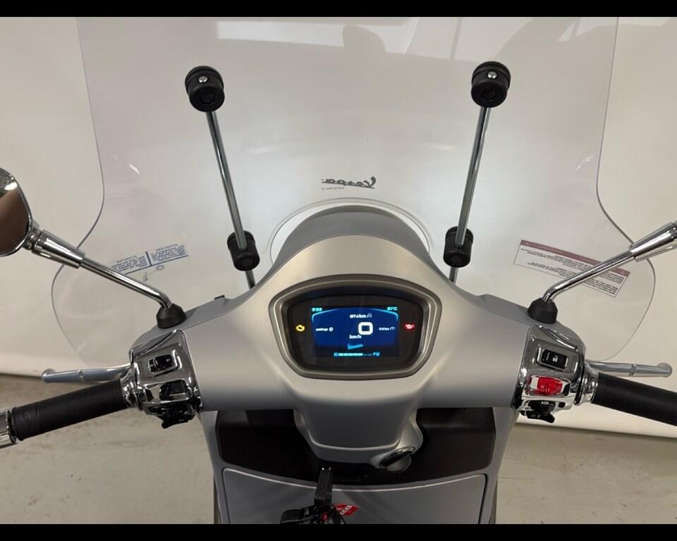 VESPA GTS 300