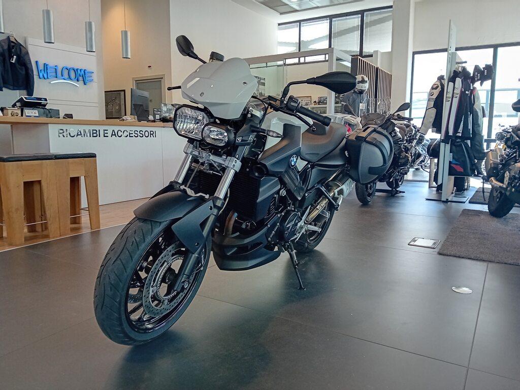 F 800 R
