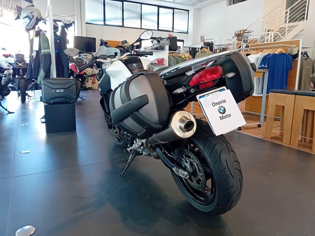 F 800 R
