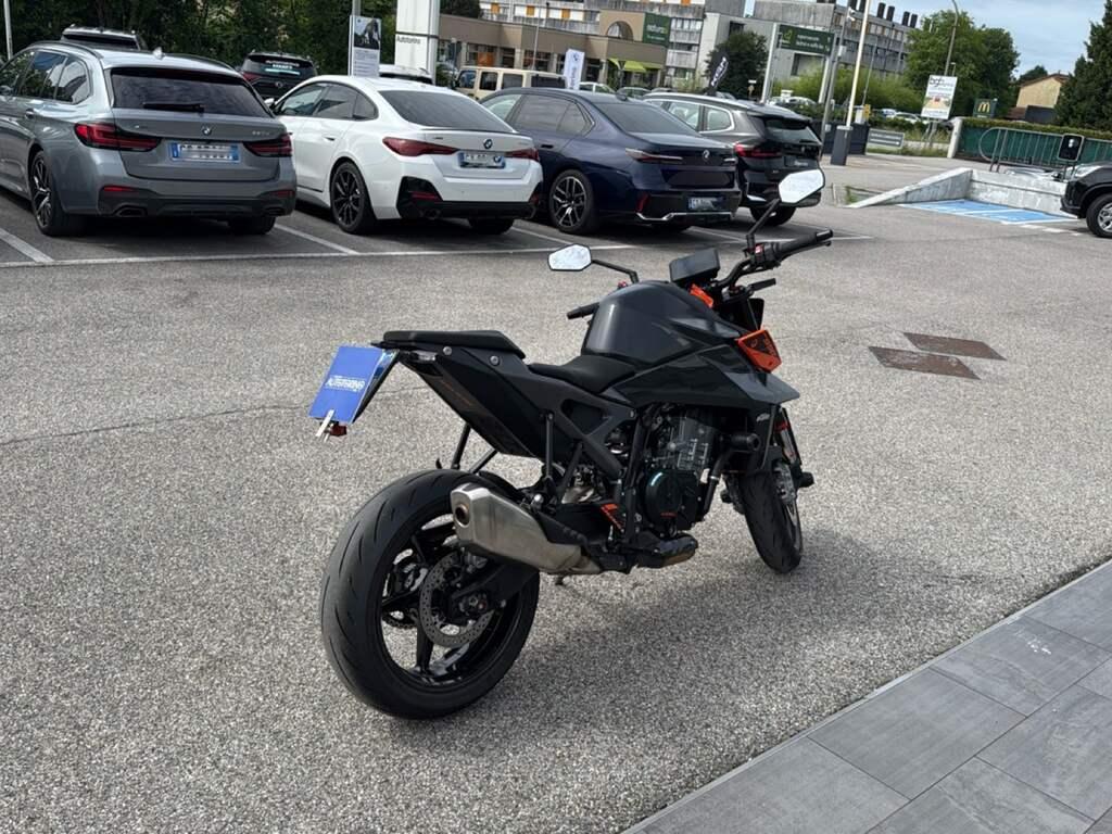 990 DUKE