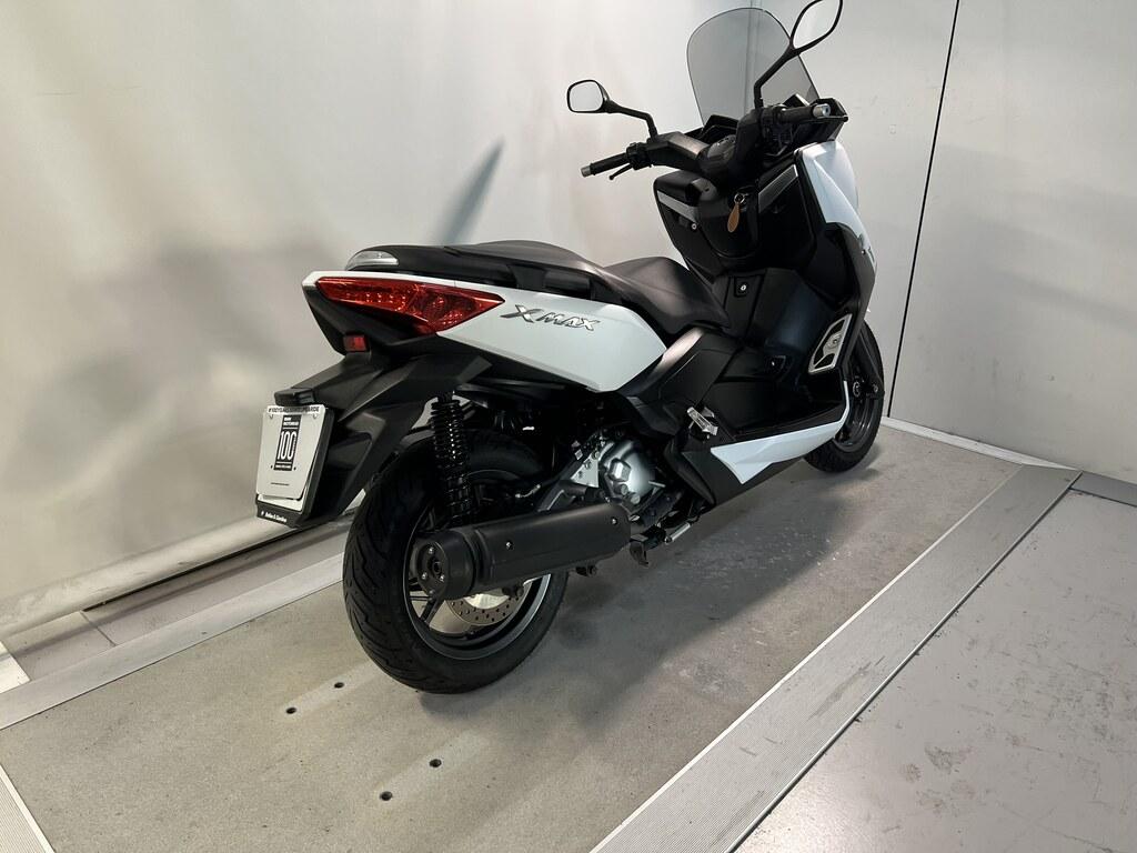 X-MAX 250