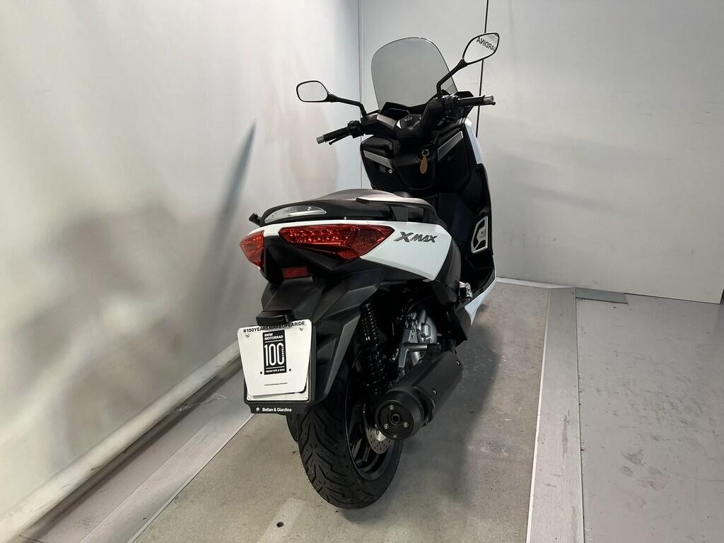 X-MAX 250