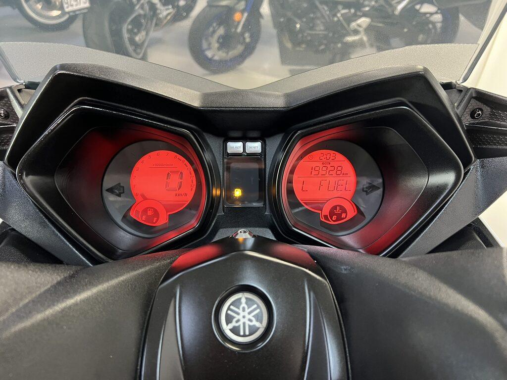 X-MAX 250