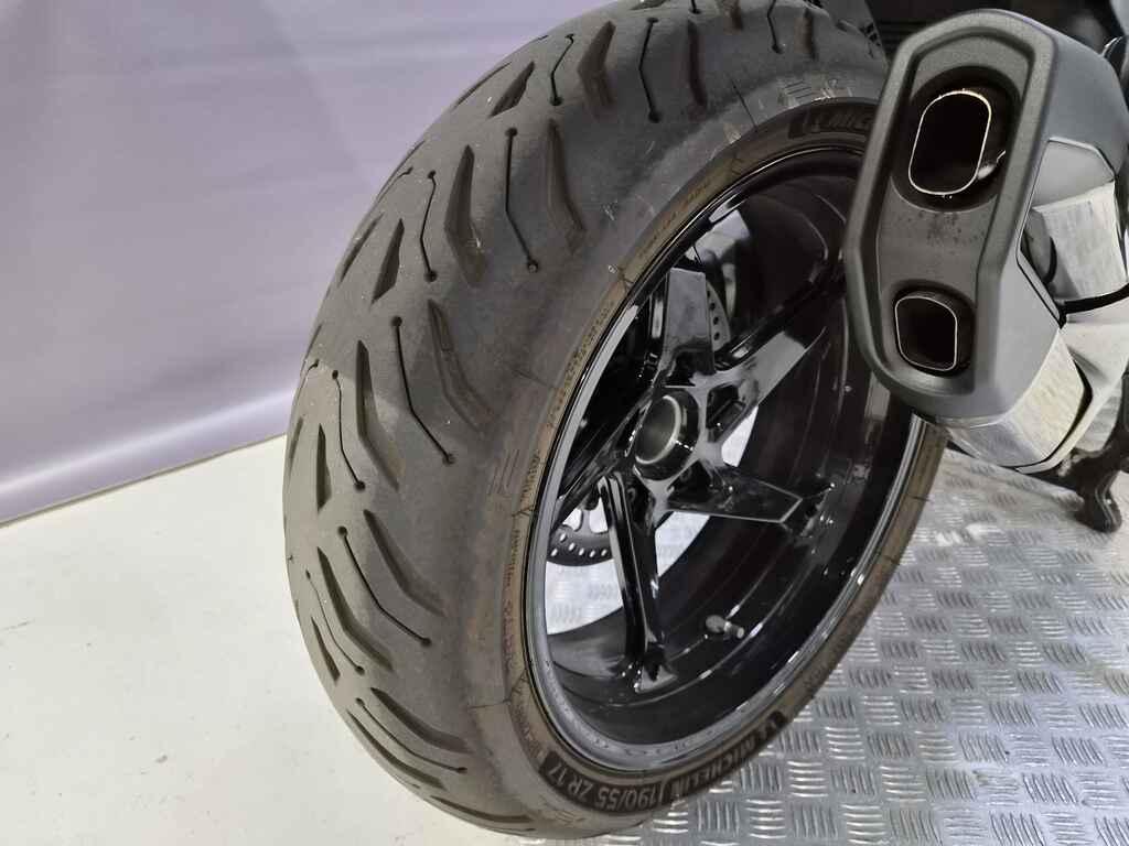 R 1300 RS