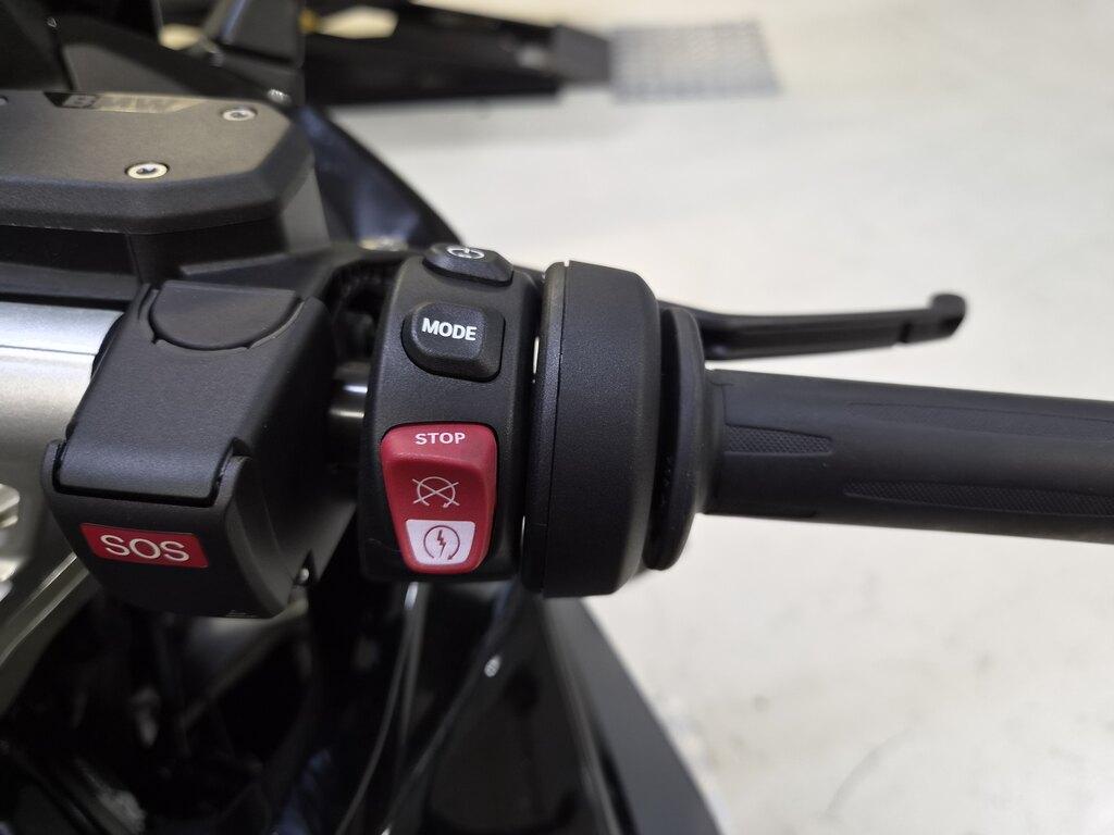 R 1300 RS