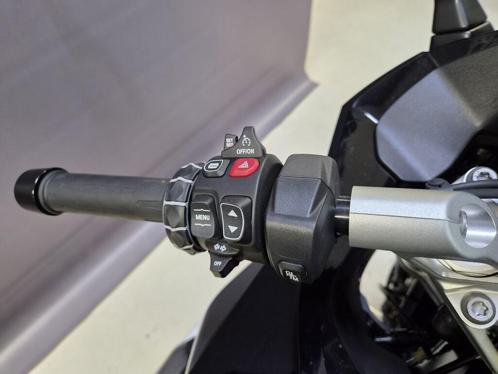 R 1300 RS