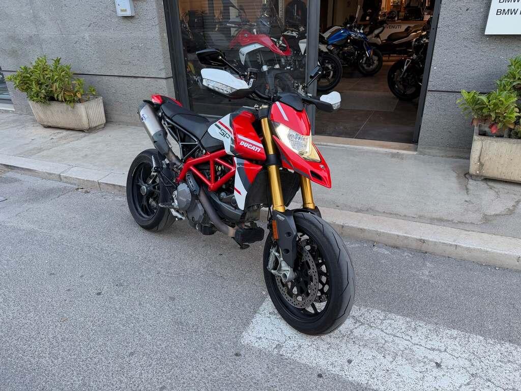 HYPERMOTARD 950