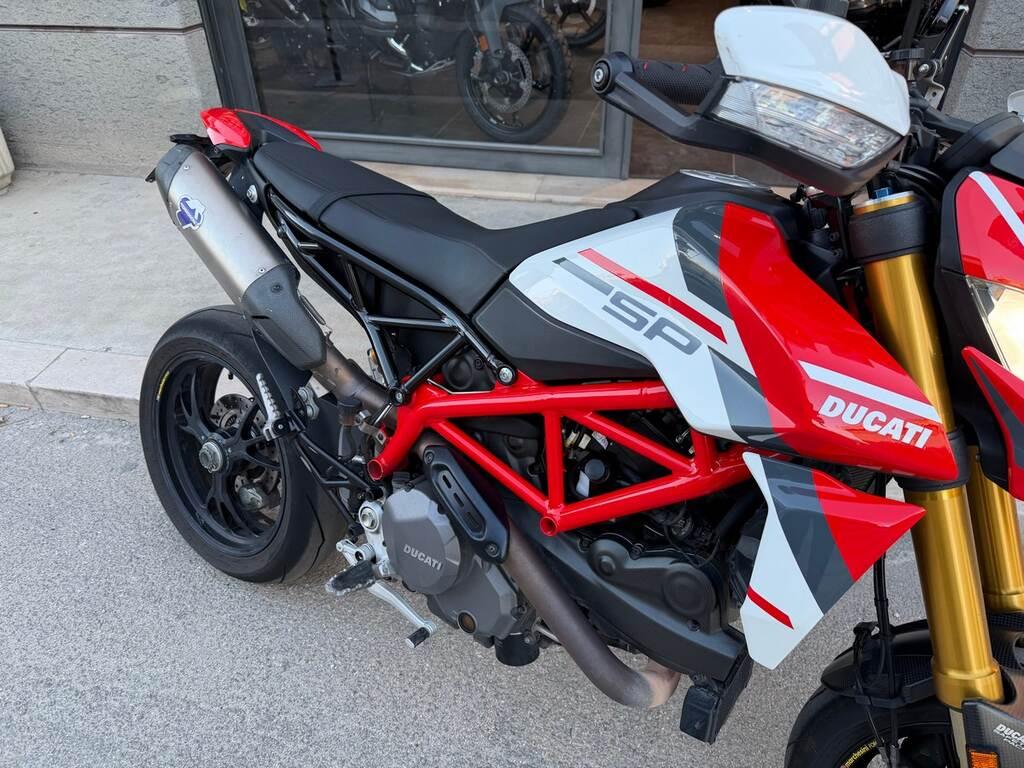 HYPERMOTARD 950