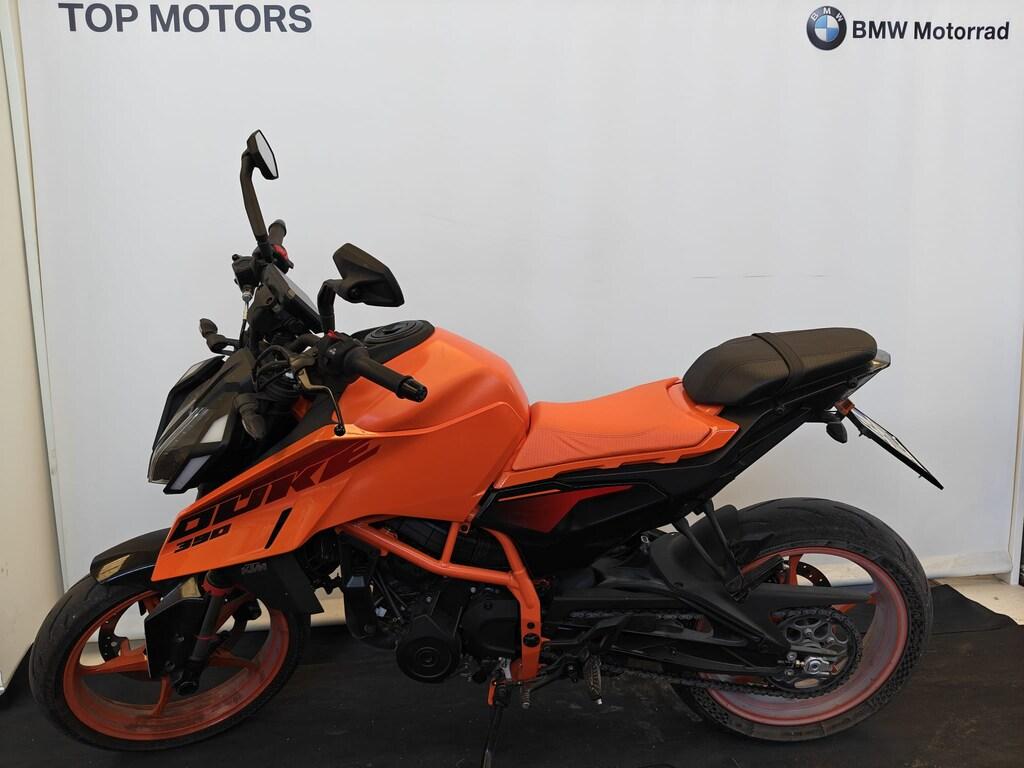390 DUKE