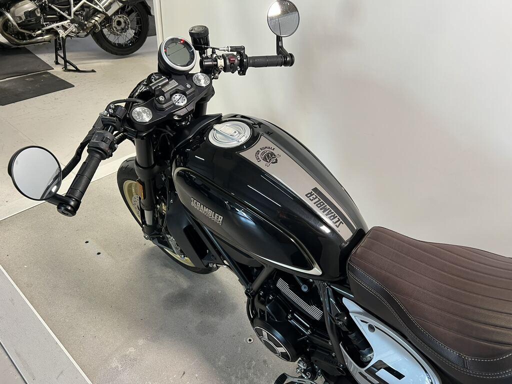 SCRAMBLER 800