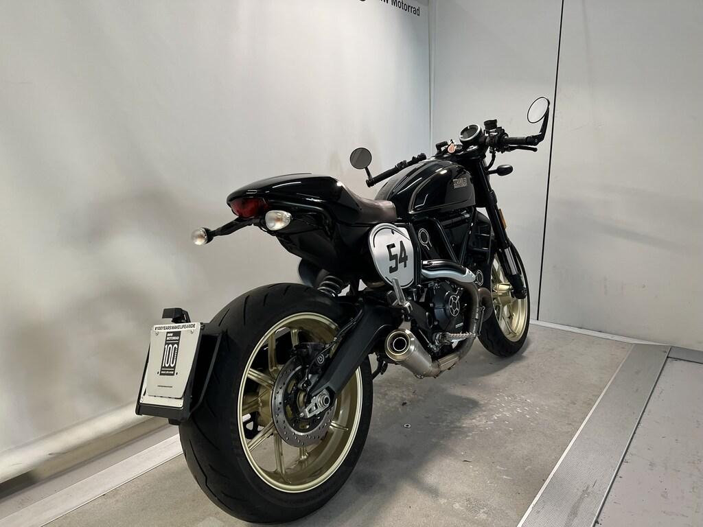 SCRAMBLER 800