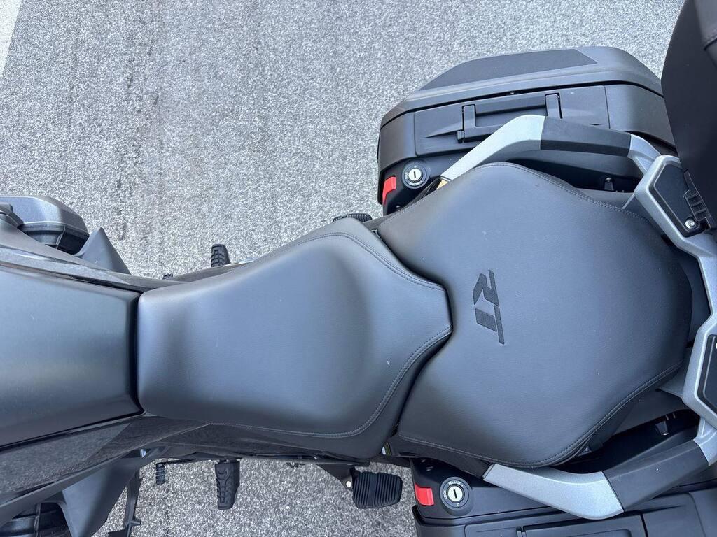 R 1300 RT