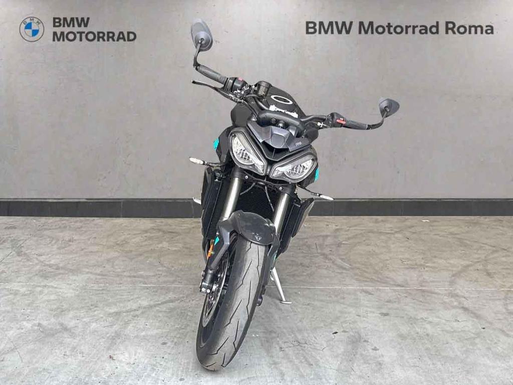 STREET TRIPLE 765