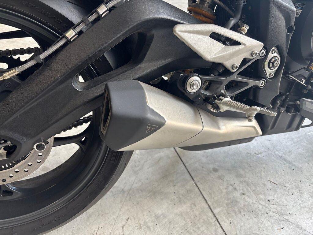 STREET TRIPLE 765