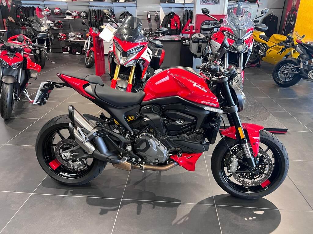 MONSTER 950