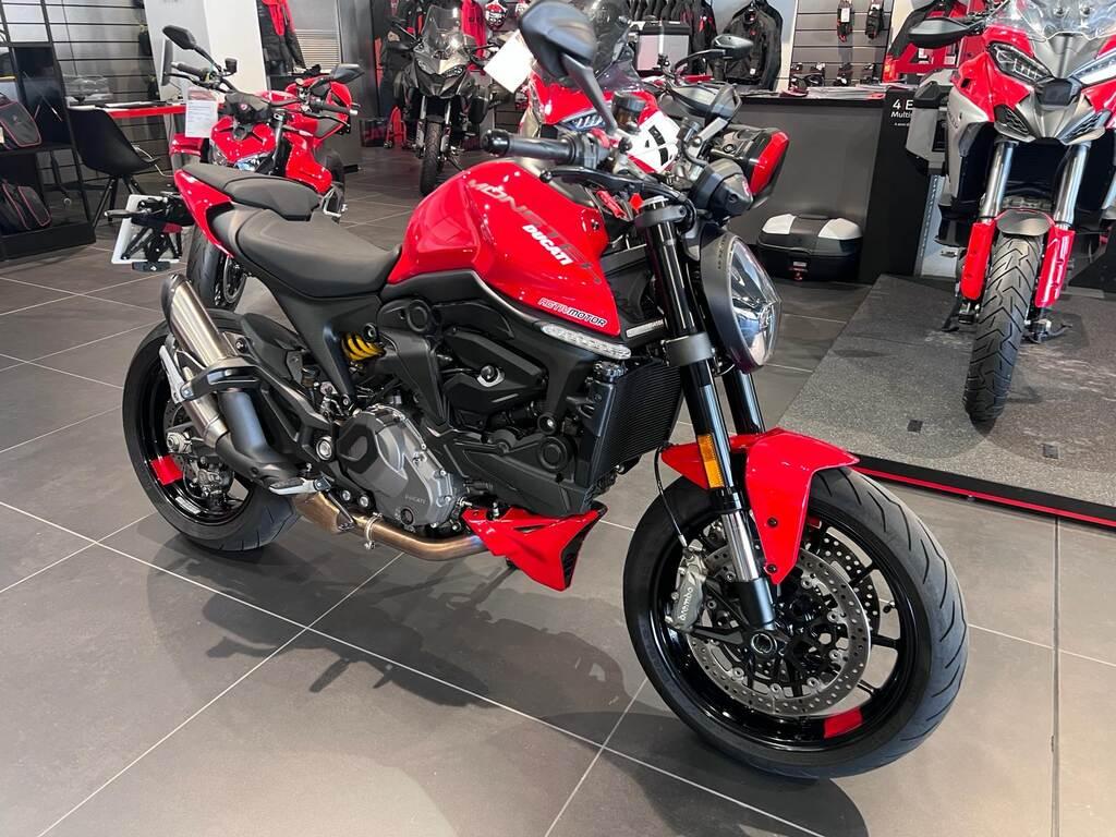 MONSTER 950