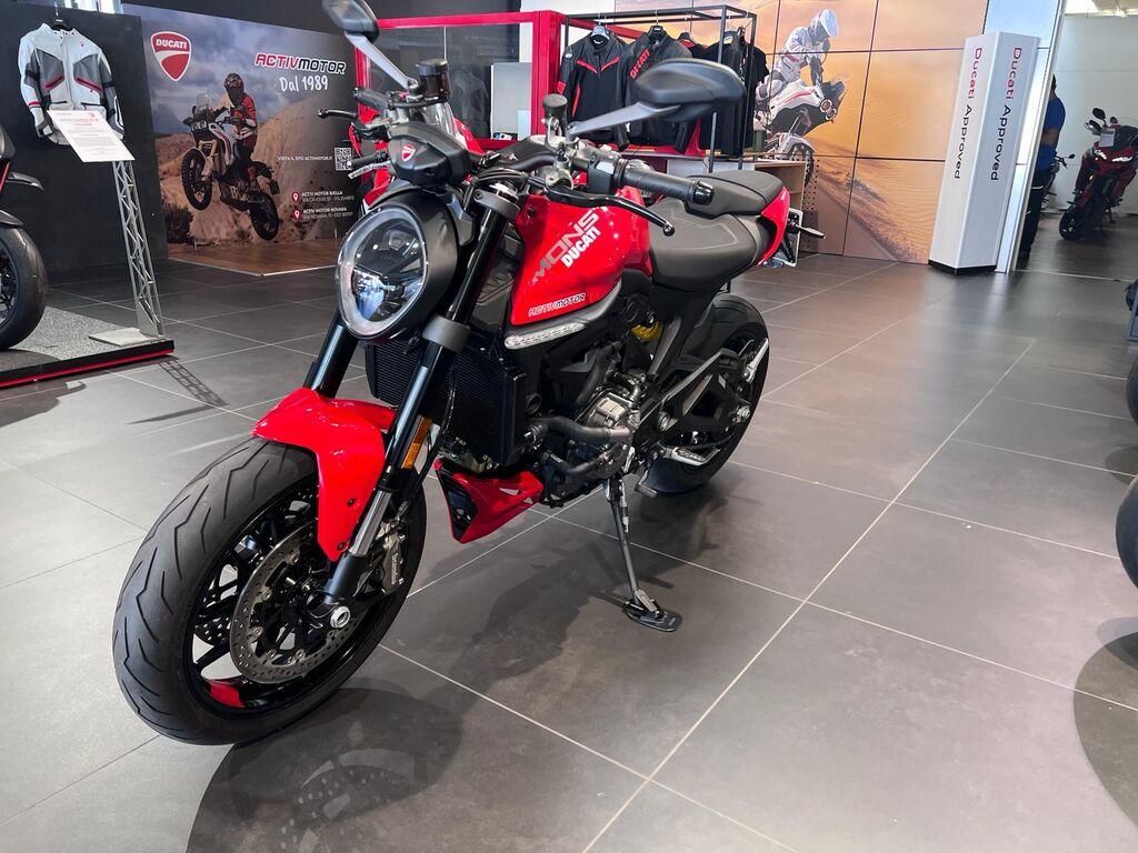 MONSTER 950
