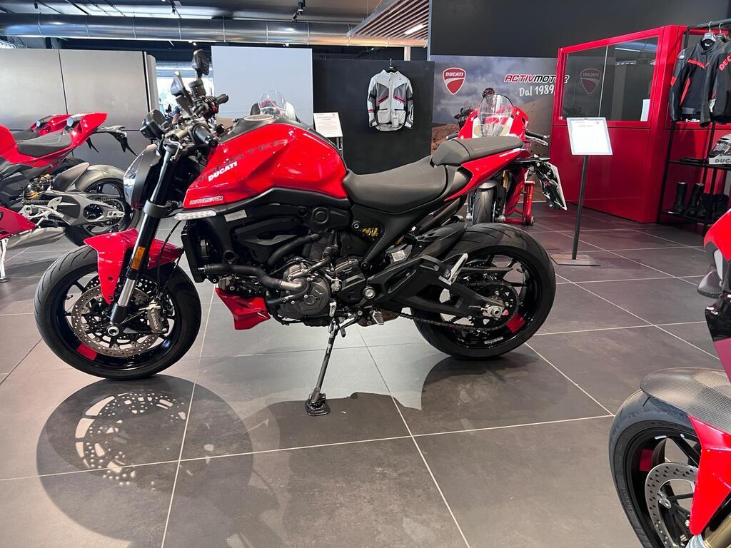 MONSTER 950