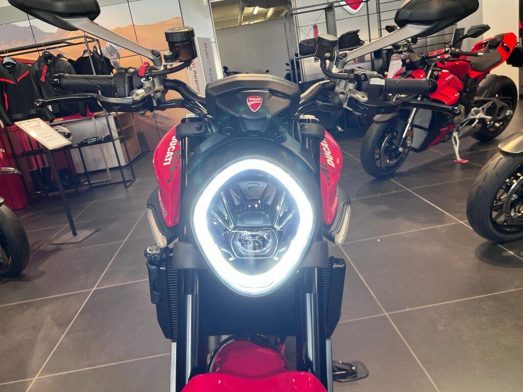 MONSTER 950