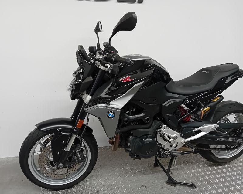 F 900 R