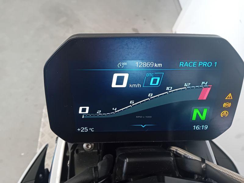 M 1000 R