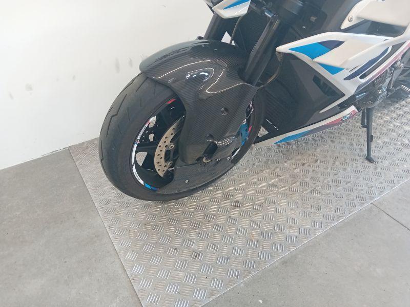 M 1000 R