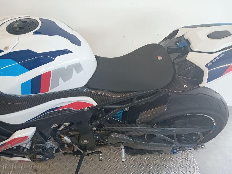 M 1000 R