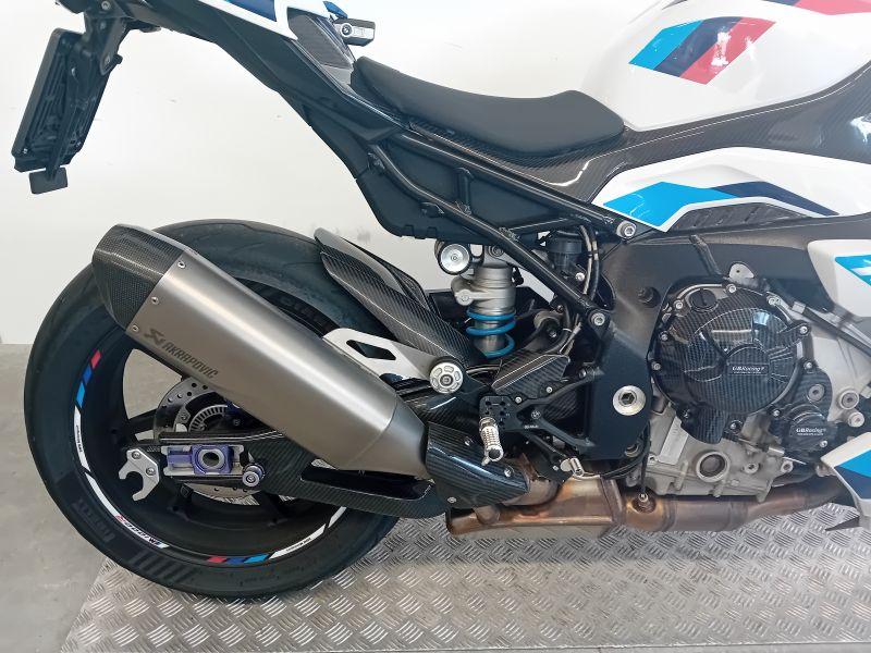 M 1000 R