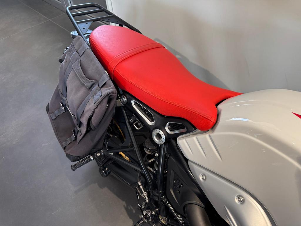 R 1200 NINET