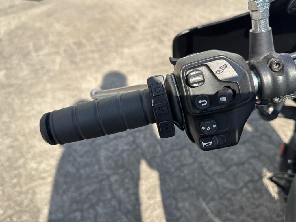 SUPER SCOUT 1250