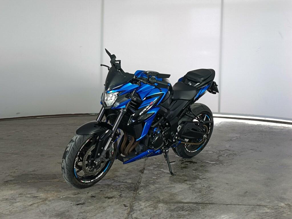 GSX-S 750