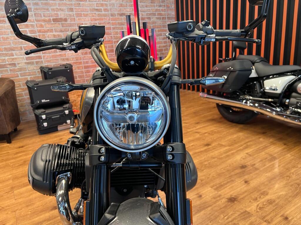 R 12