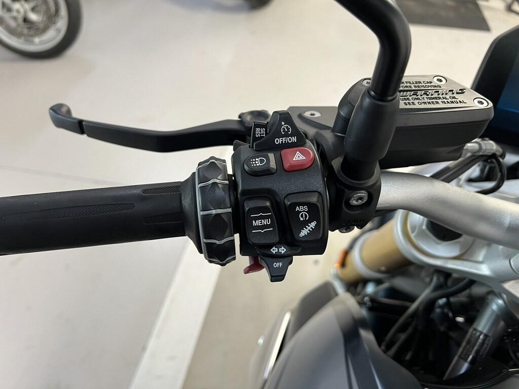 R 1250 R