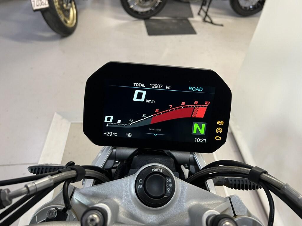 R 1250 R