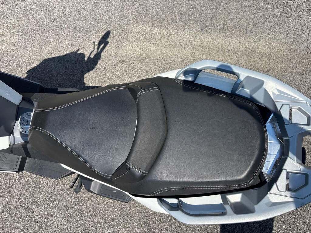 C 400 GT