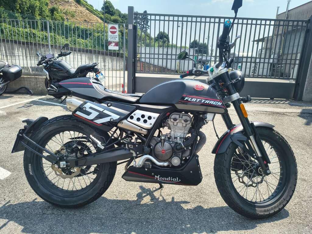 FLAT 125