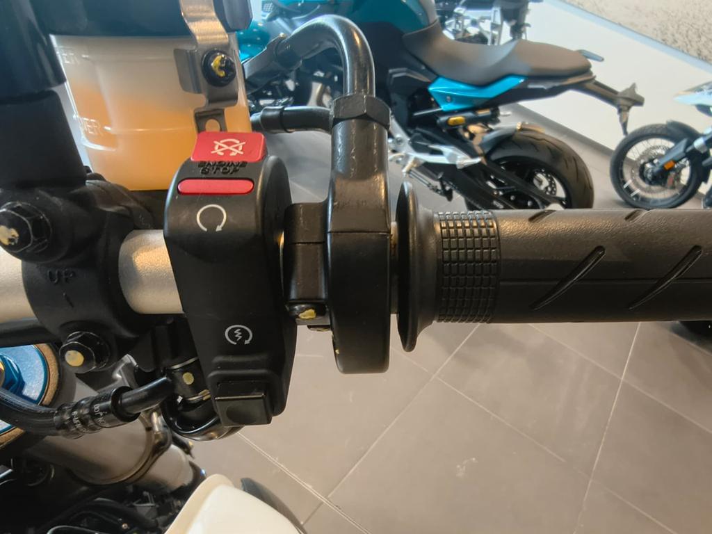 CB 1000 R