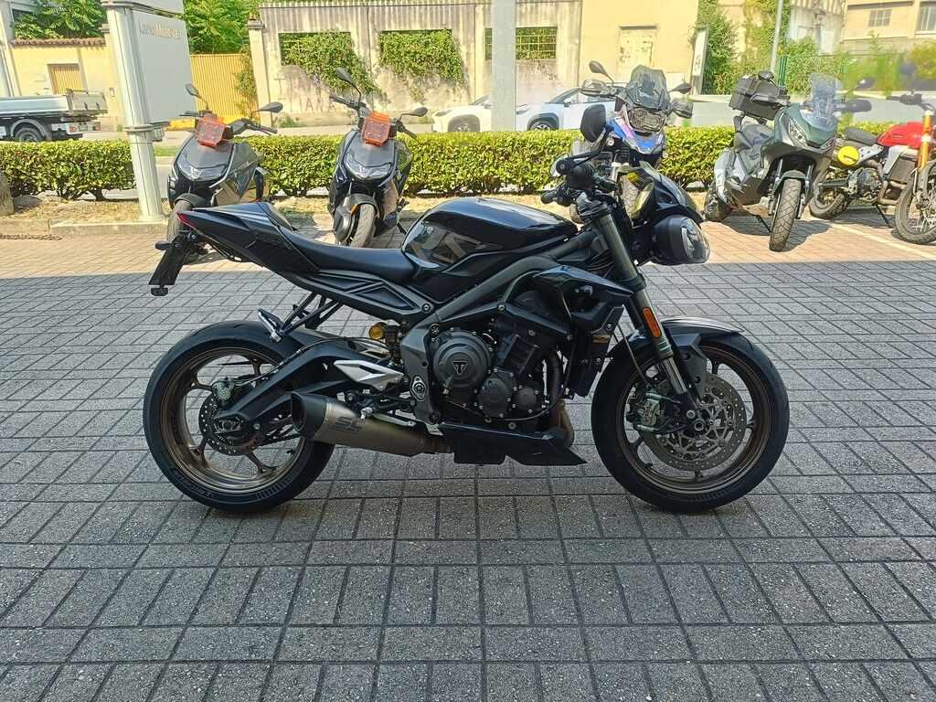 STREET TRIPLE 765
