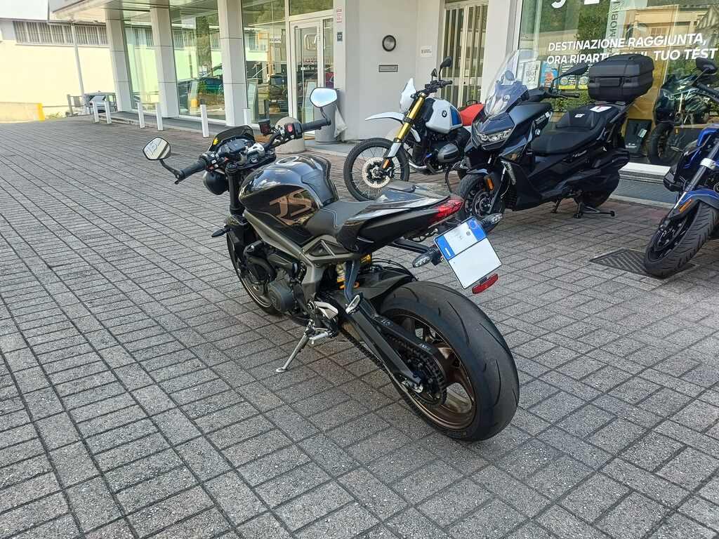 STREET TRIPLE 765